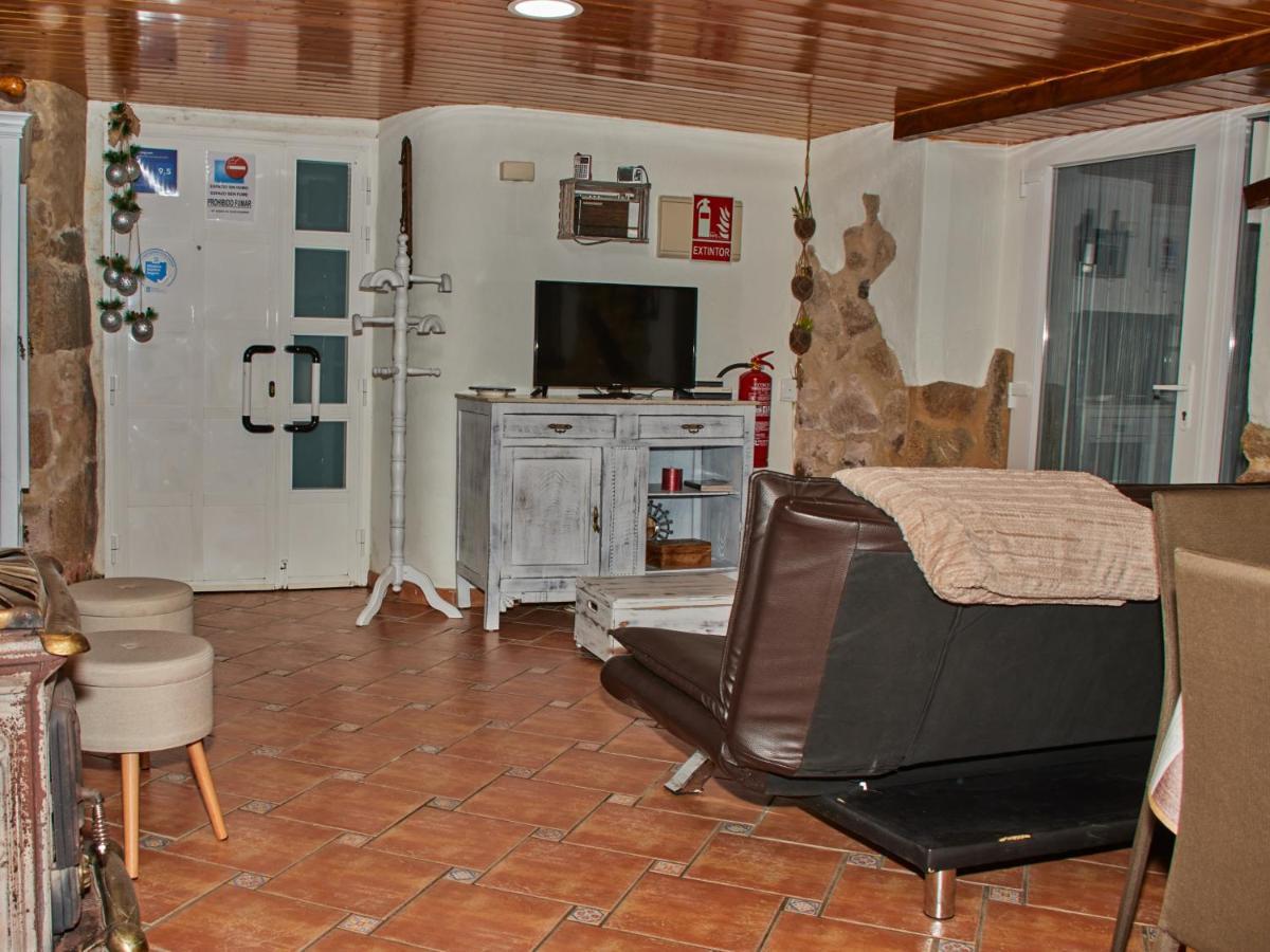 Апартаменты Casa A Coruxa Сан-Сальвадор-де-Пойо Экстерьер фото